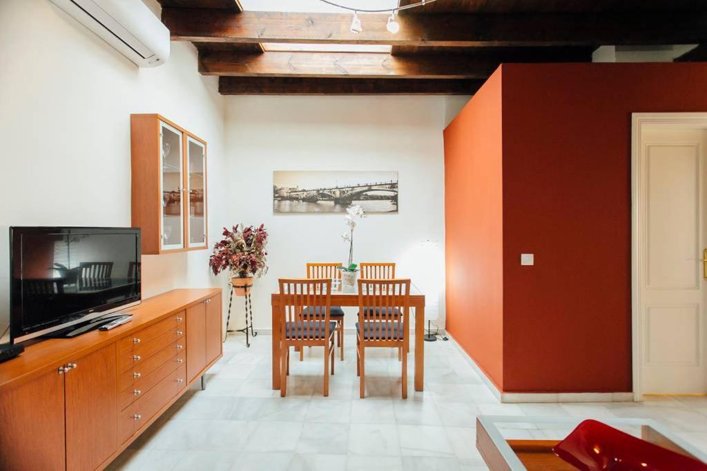 Precioso Apartamento En El Casco Antiguo De Triana Seville Exterior photo